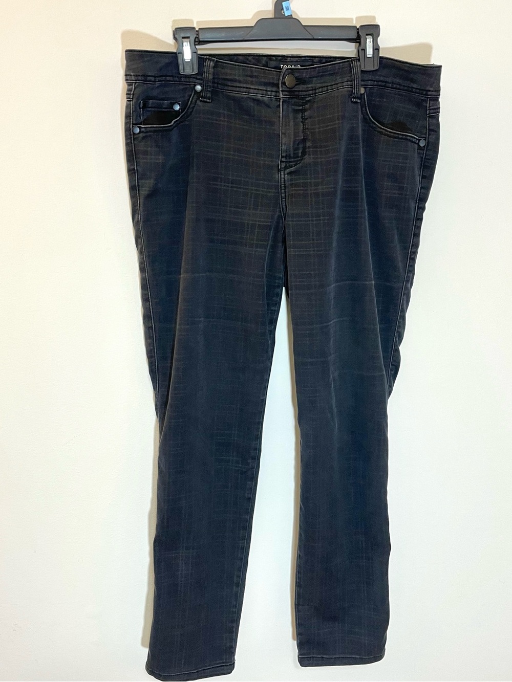 Thrashed Torrid Plaid Grey Jeans Sz 16R - Picture 2 of 7